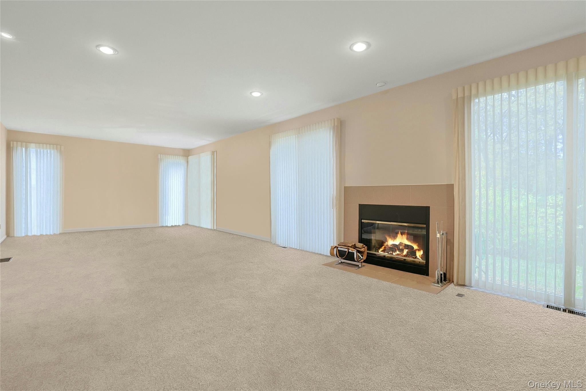 White Plains, New York 10605, United States, 3 Bedrooms Bedrooms, ,3 BathroomsBathrooms,Residential,Coming Soon,239772