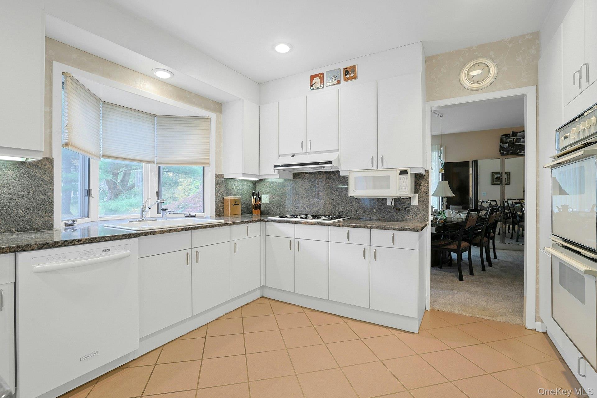 White Plains, New York 10605, United States, 3 Bedrooms Bedrooms, ,3 BathroomsBathrooms,Residential,Coming Soon,239772