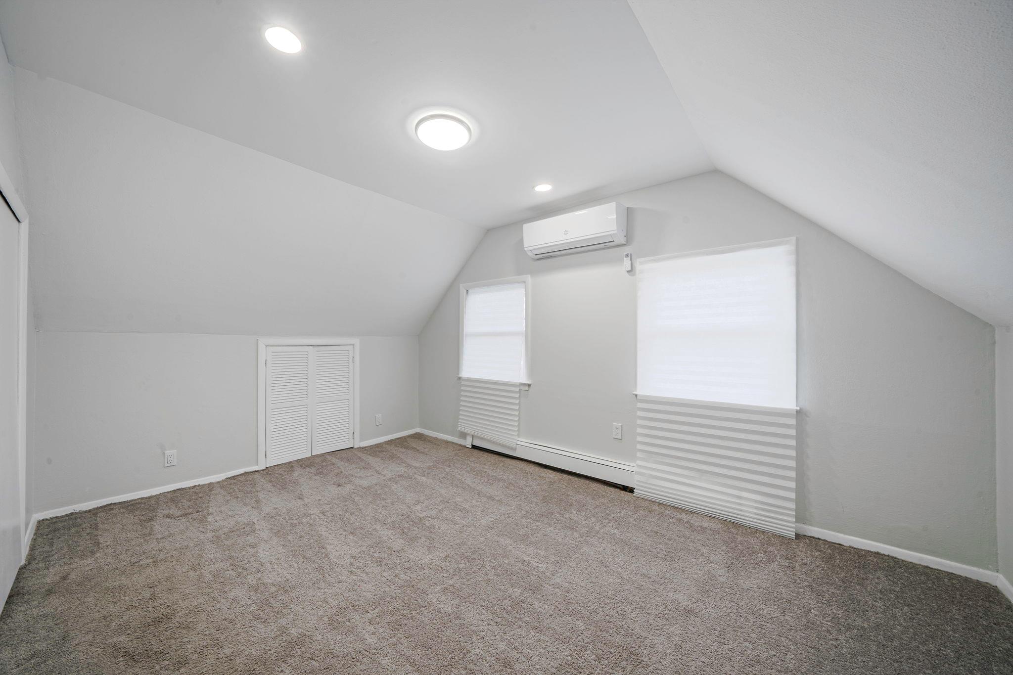 173 Bloomingdale Road, Levittown, New York image 18