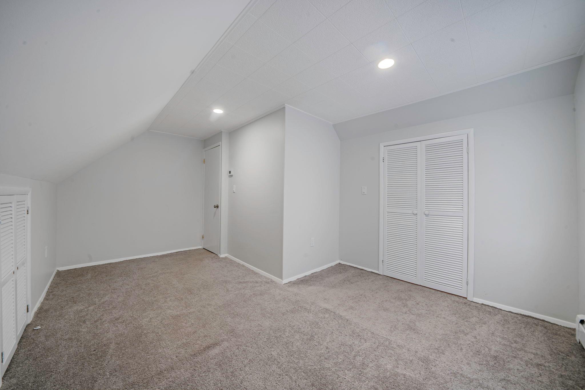 173 Bloomingdale Road, Levittown, New York image 23