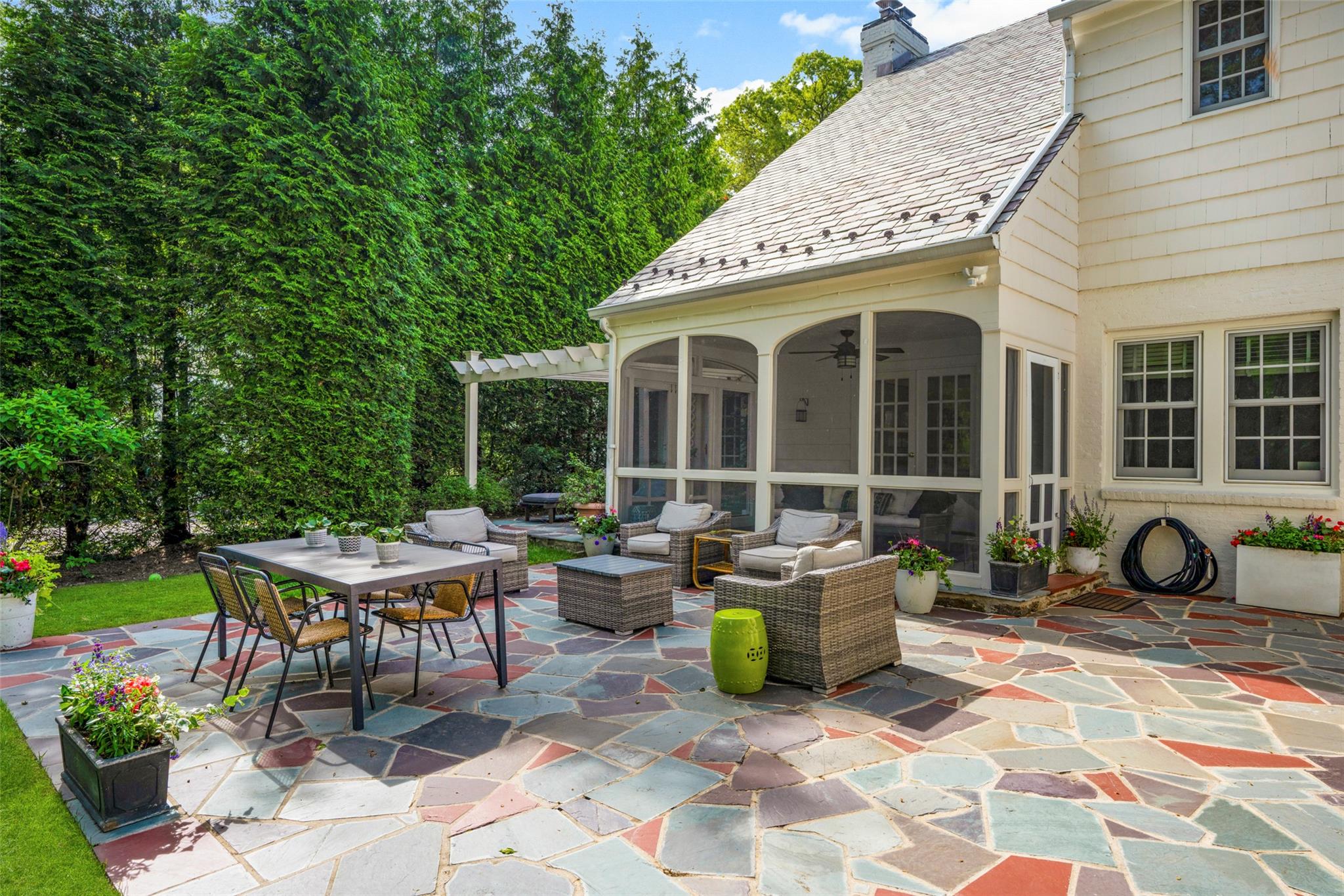 1 Eck Place, New Rochelle, New York image 30