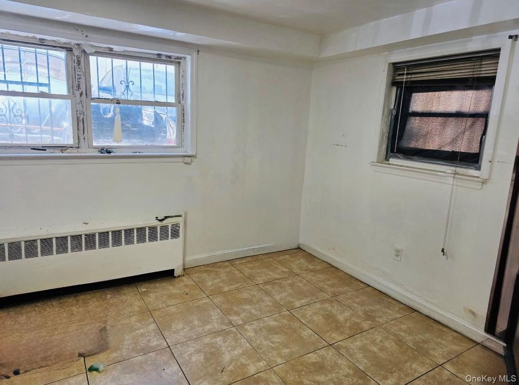 Photo of 1729 Barnes Avenue #1, Bronx, NY 10462 (MLS # 998988)