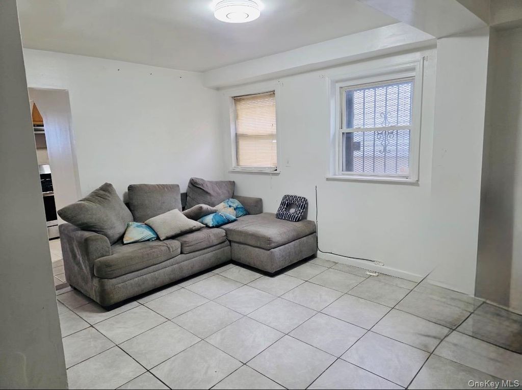 Photo of 1729 Barnes Avenue #1, Bronx, NY 10462 (MLS # 998988)