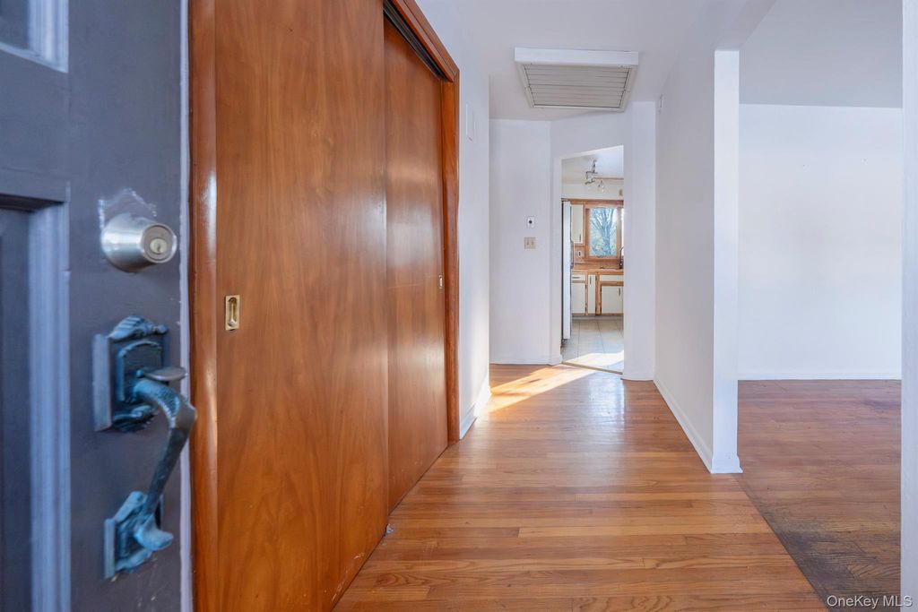 Photo of 609 New Paltz Road, Highland, NY 12528 (MLS # 967270)