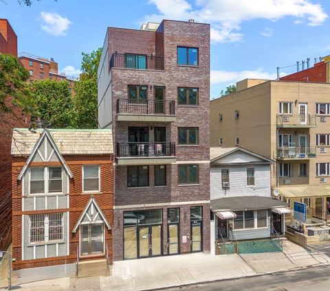 Condo For Sale - 13225 41st Avenue #5B<br/> Flushing, NY 11355