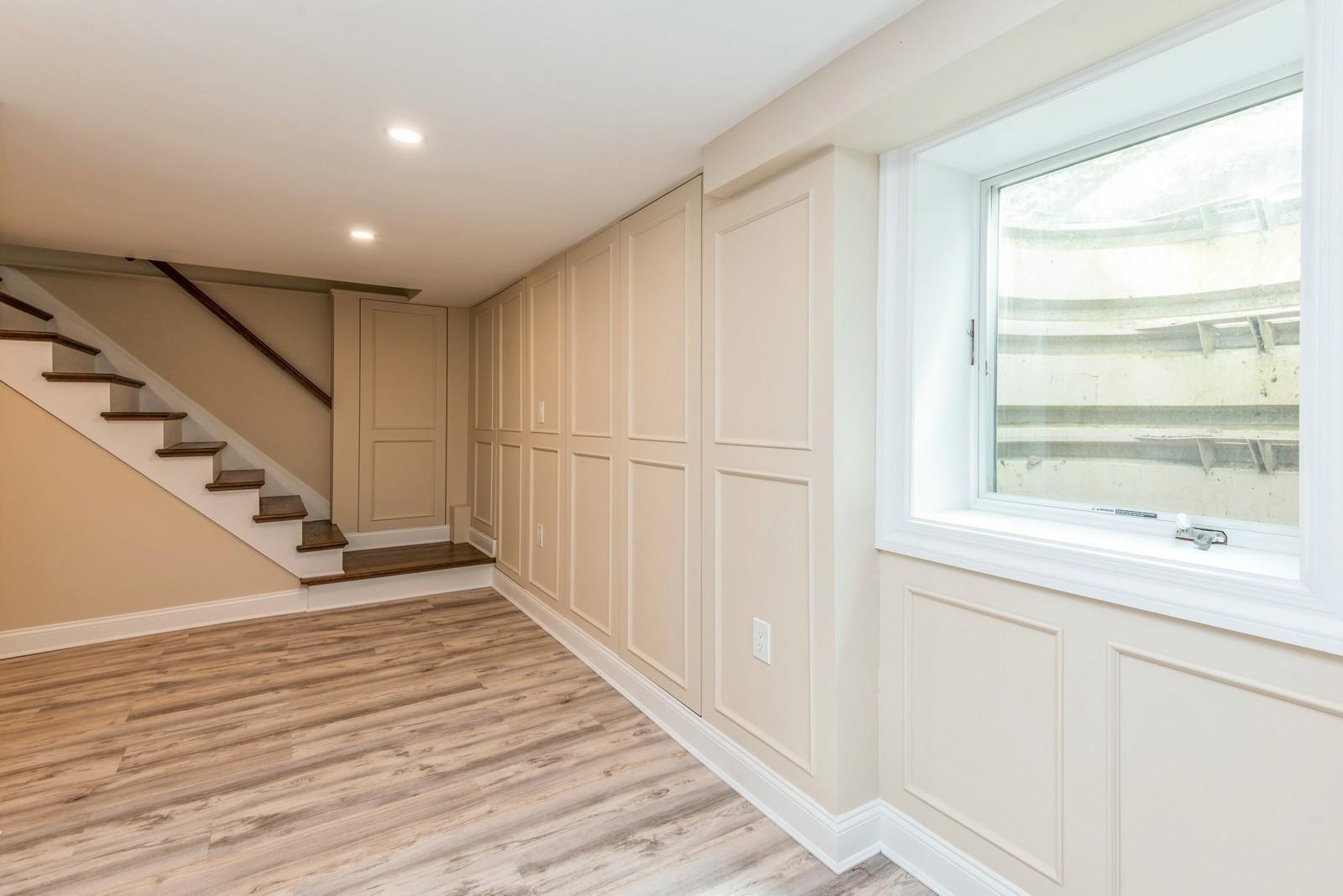 103 Chestnut Street, Garden City, New York image 35