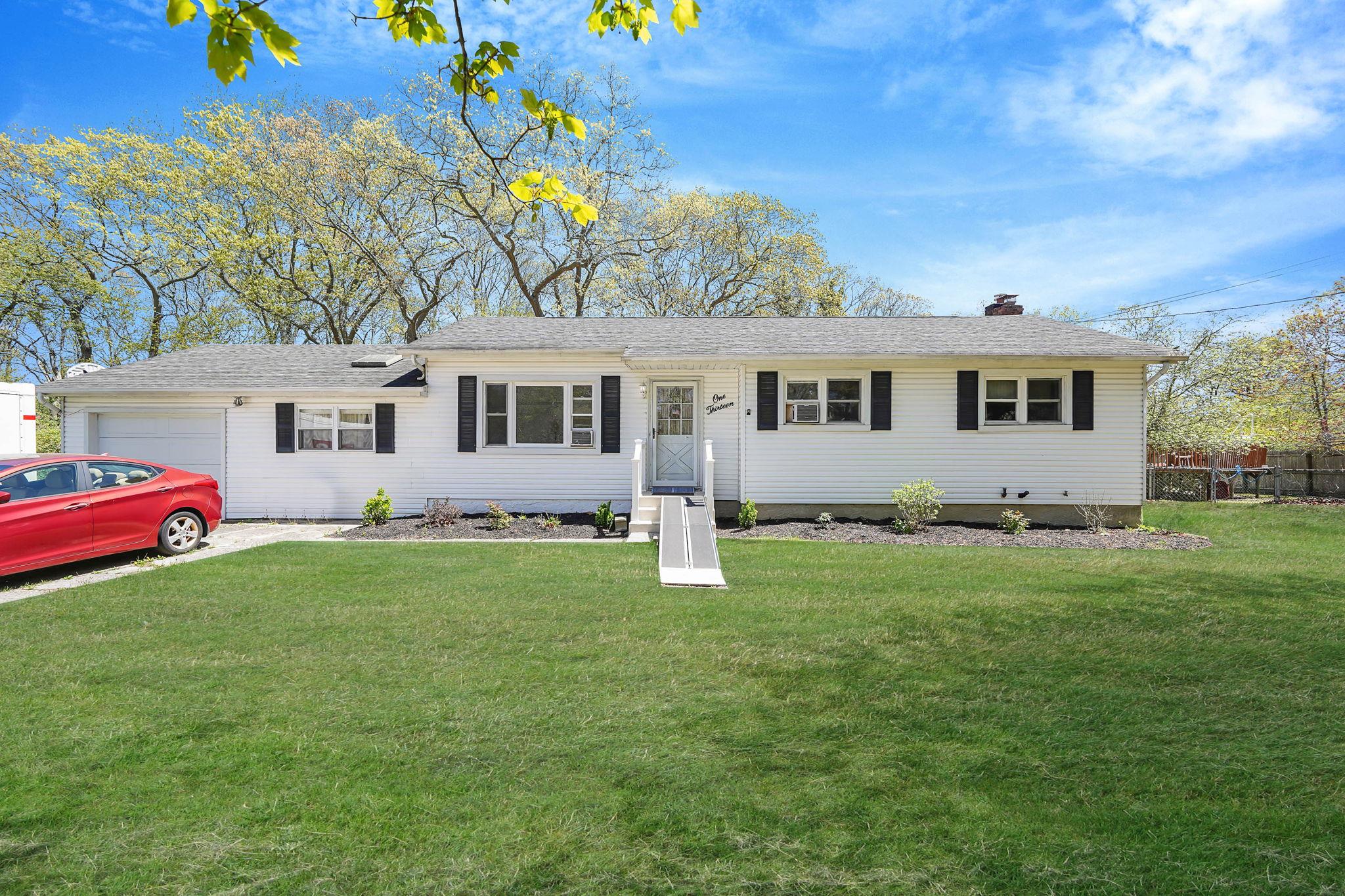 113 Mayfield Drive, Mastic Beach, New York image 1