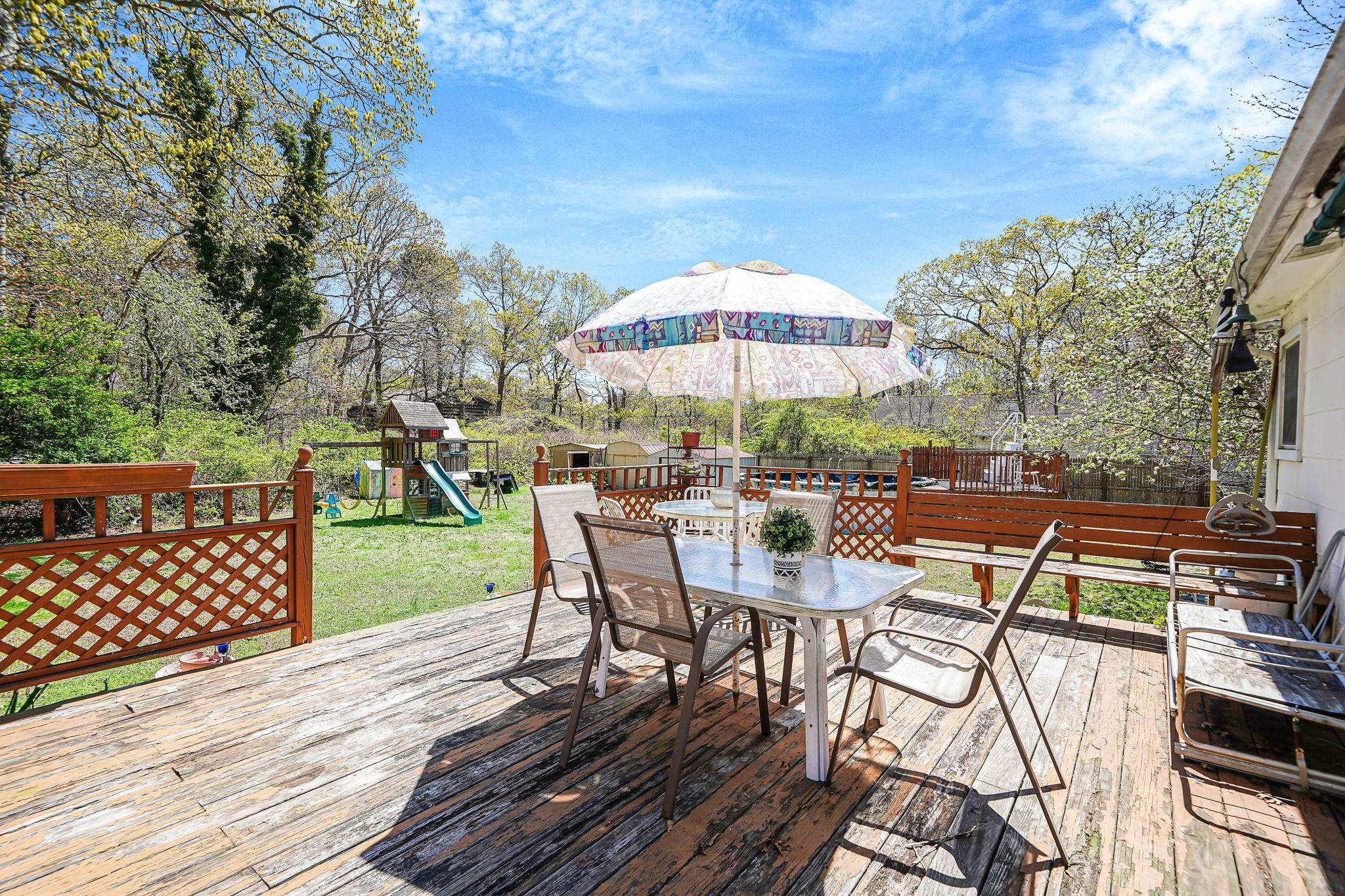 113 Mayfield Drive, Mastic Beach, New York image 16