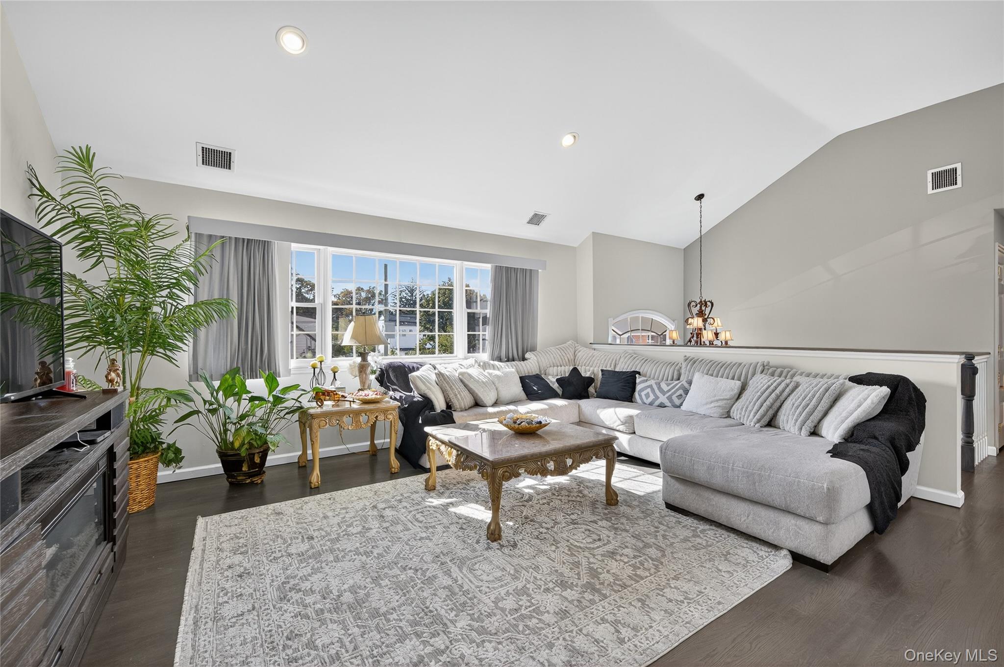 2501 Lancaster Street