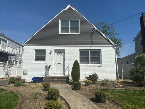 3017 Harding Avenue Oceanside NY 11572