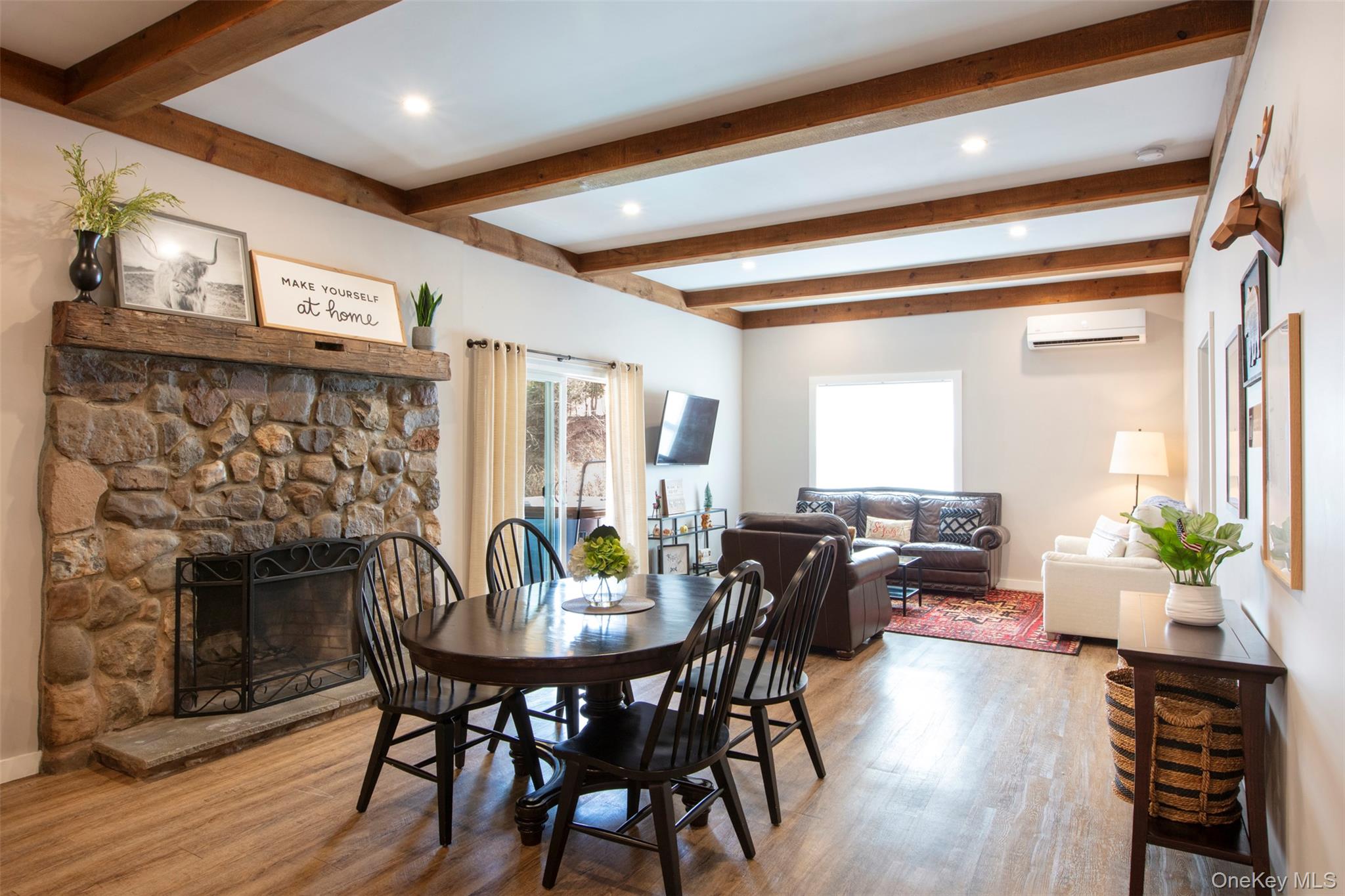 Windham, New York 12496, United States, 2 Bedrooms Bedrooms, ,2 BathroomsBathrooms,Residential,Active,100805