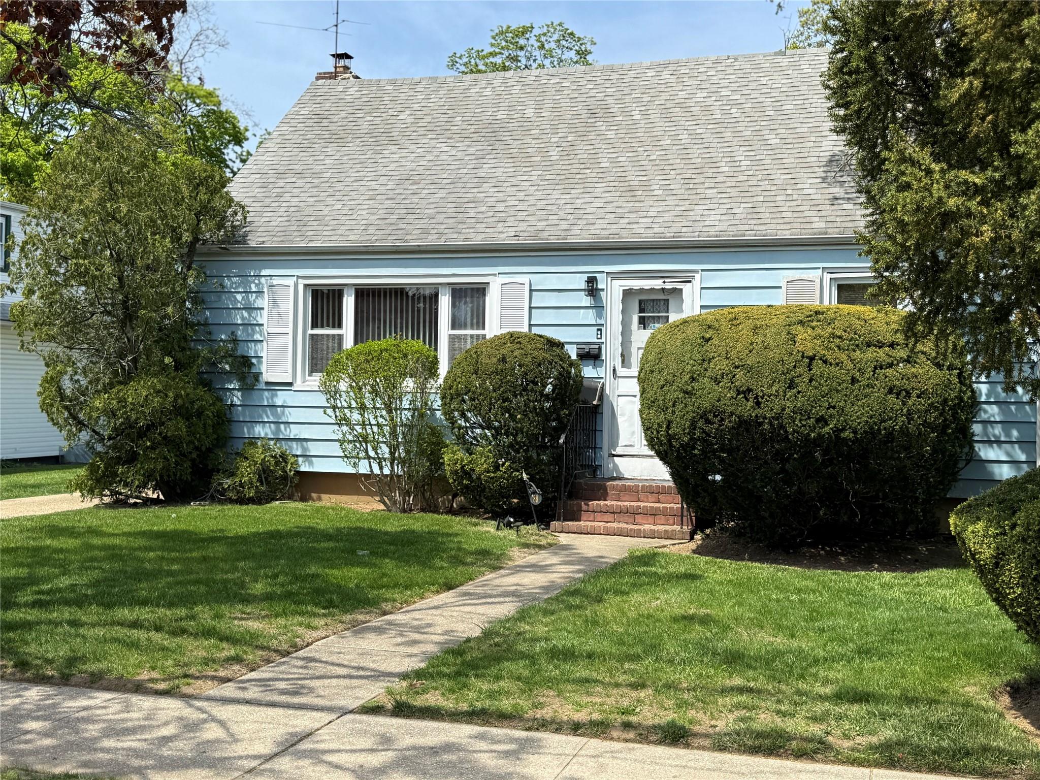 89 East Clinton Avenue, Roosevelt, New York image 1