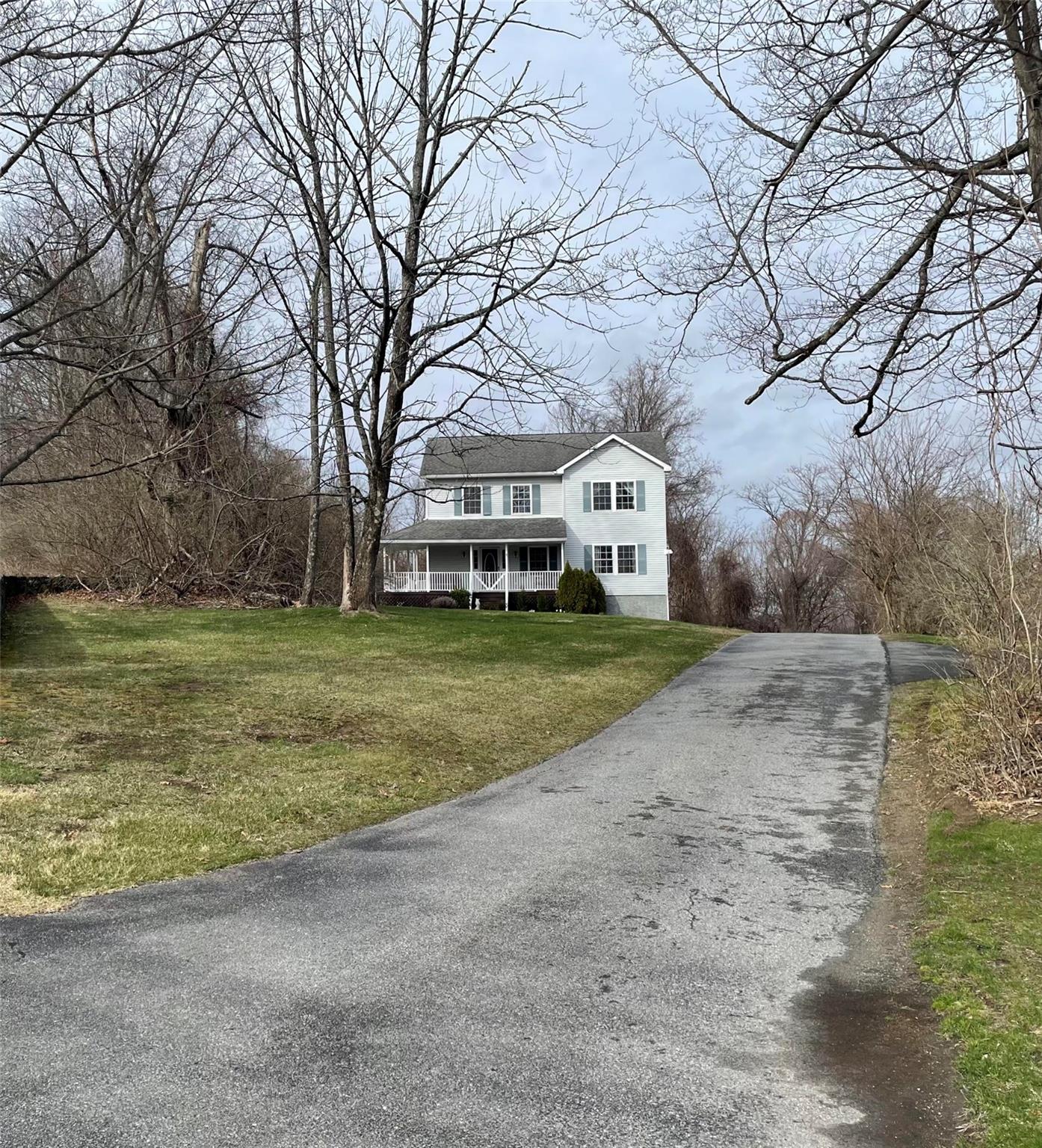 8 Caroline Drive, Patterson, New York image 1