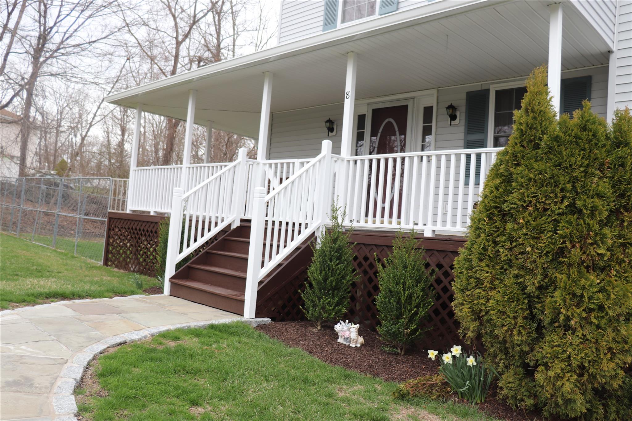 8 Caroline Drive, Patterson, New York image 2