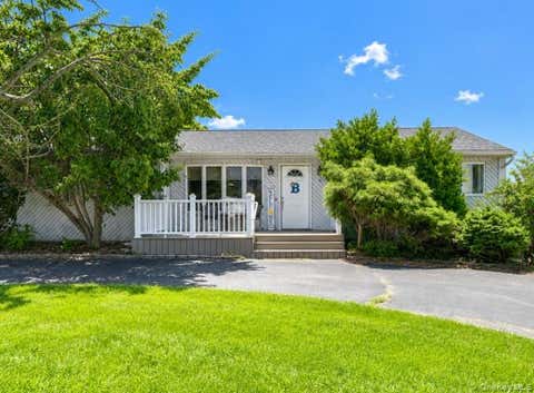 Homes For Sale - 6 Flushing Street<br/> Holtsville, NY 11742