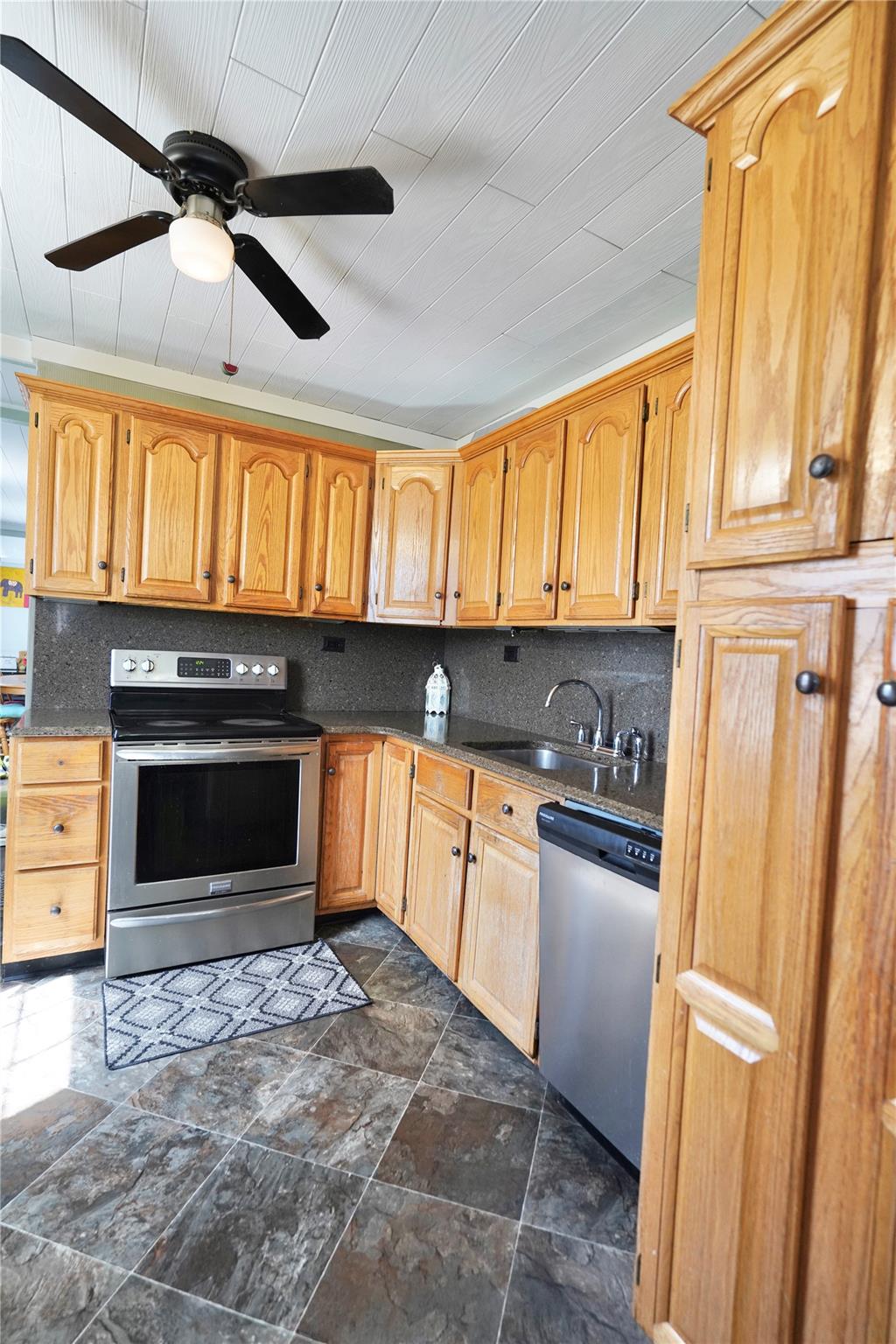 9 Fox Lane, Levittown, New York image 5