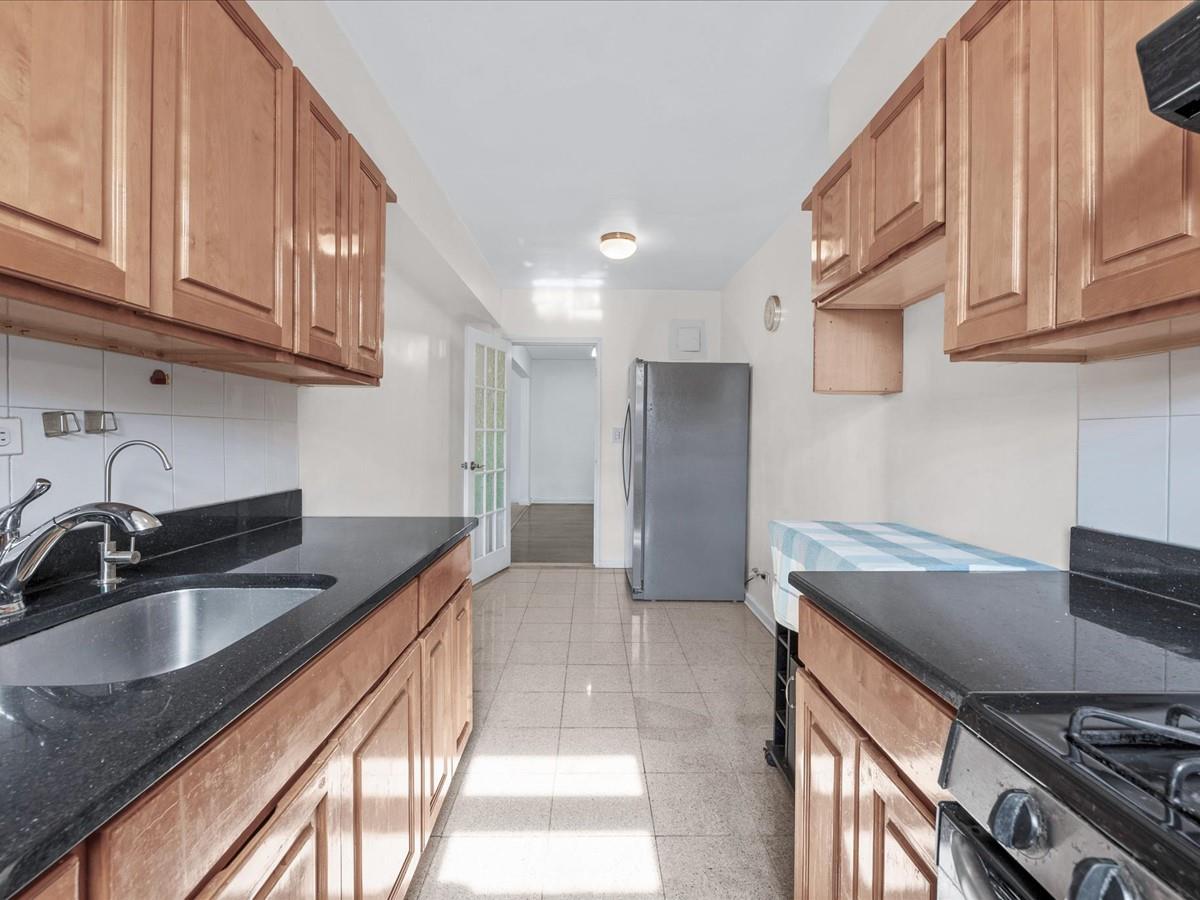 33-45 90th Street #5J, Jackson Heights, New York image 9