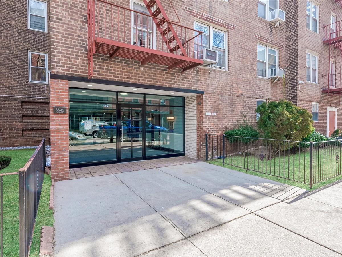 33-45 90th Street #5J, Jackson Heights, New York image 20