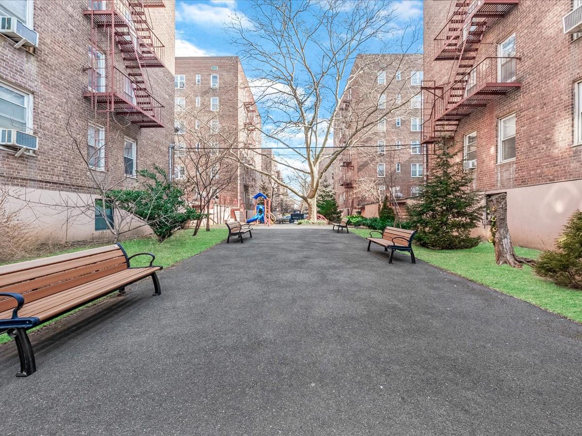 33-45 90th Street #5J, Jackson Heights, New York image 19