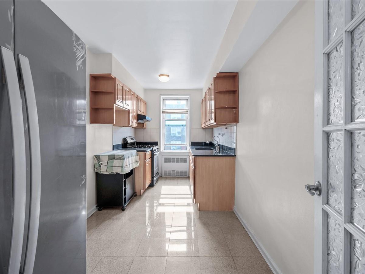33-45 90th Street #5J, Jackson Heights, New York image 6