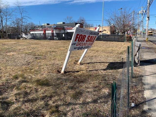 770 N Broadway, Amityville, New York image 3