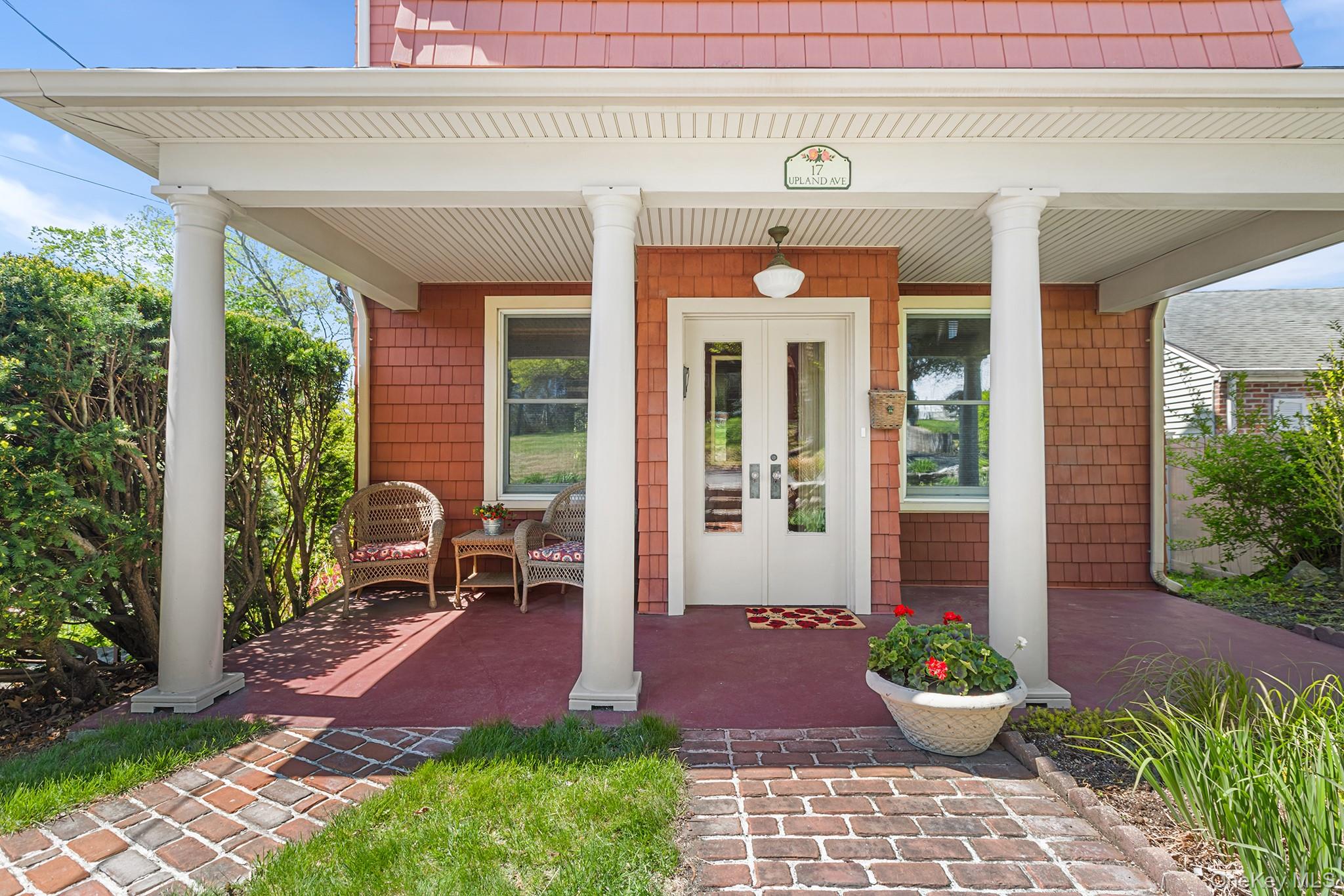 17 Upland Avenue