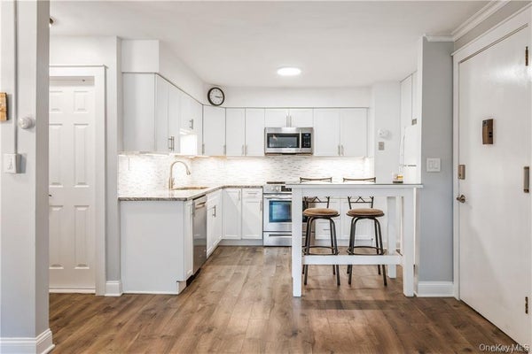 75 SIERRA VISTA LN, VALLEY COTTAGE, NY 10989 - Image 00a4e2f65ac01823ec7ed7125a97a24e/2613977549