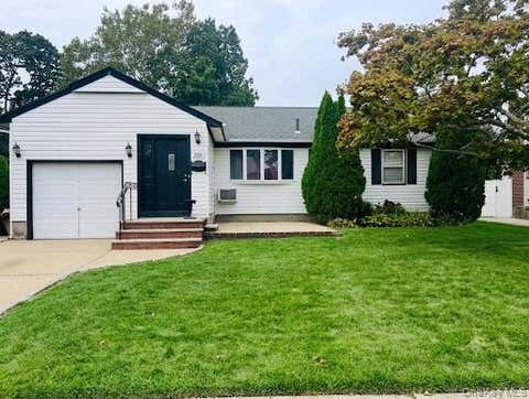 Homes For Rent - 694 Blackstone Avenue<br/> East Meadow, NY 11554