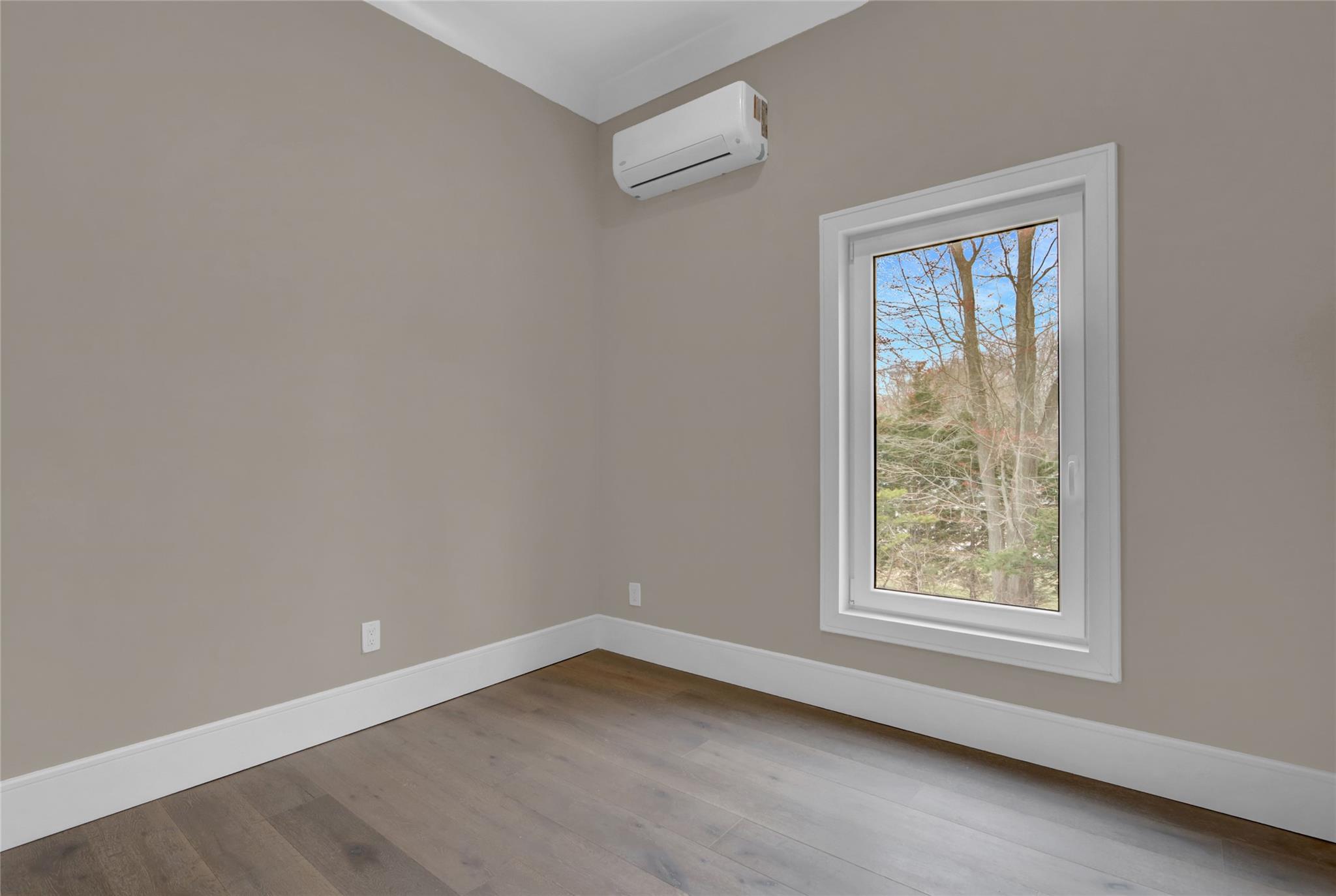 140 Daly Road, East Northport, New York image 42
