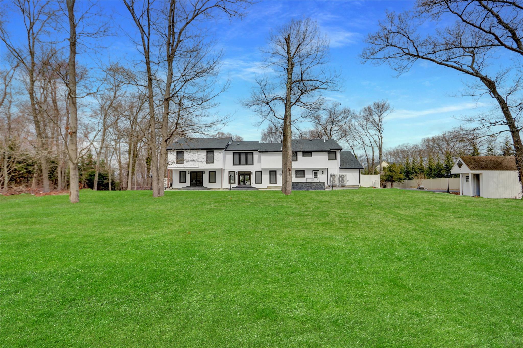 140 Daly Road, East Northport, New York image 47
