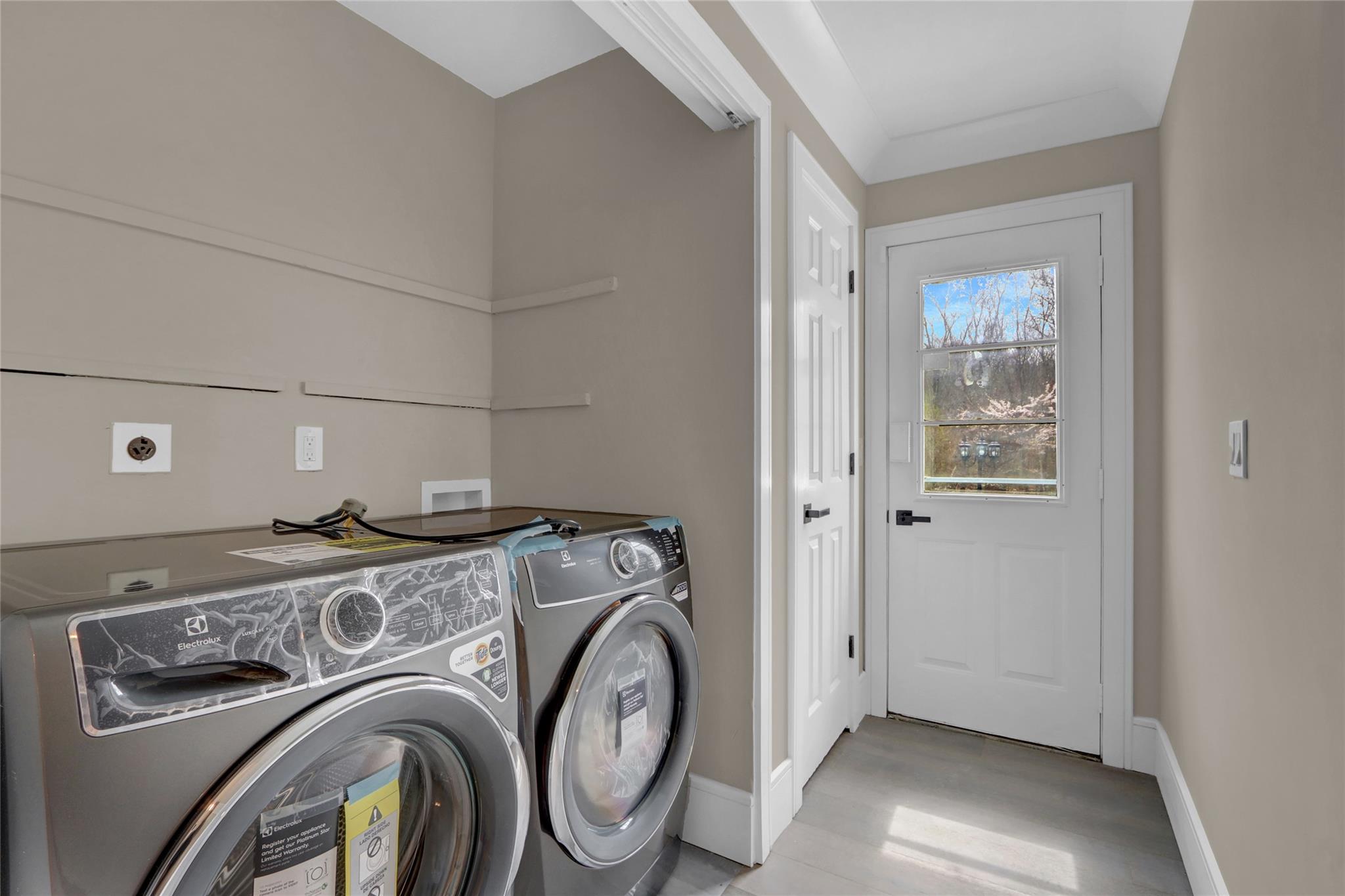 140 Daly Road, East Northport, New York image 26