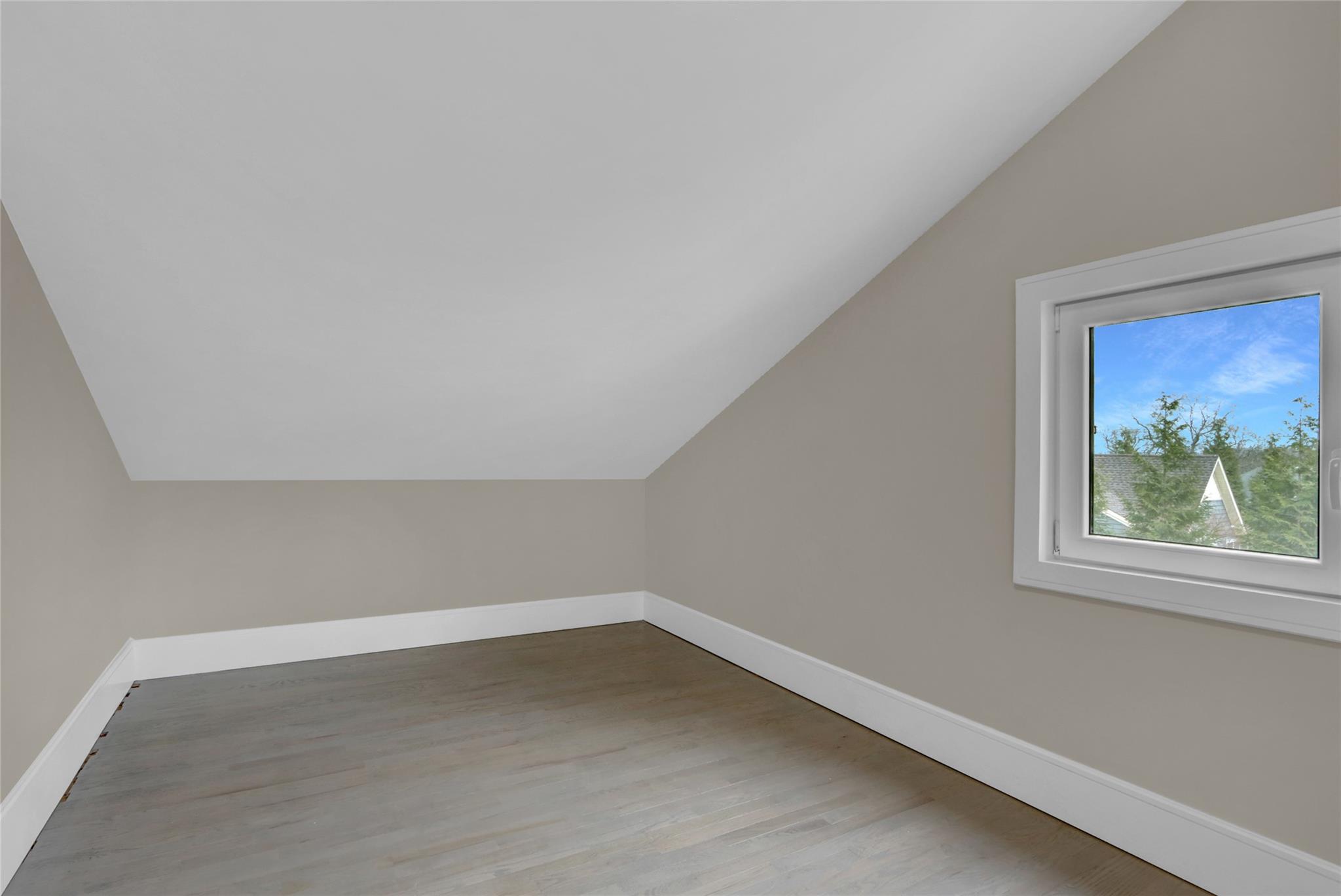140 Daly Road, East Northport, New York image 32