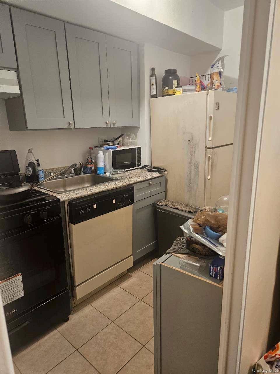 61-20 Grandcentral Parkway C109