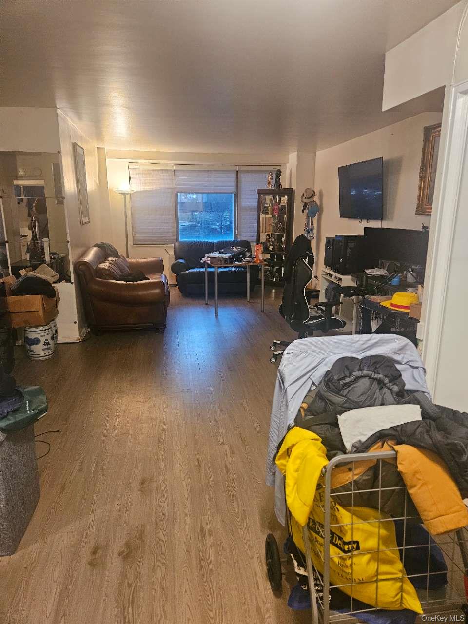 61-20 Grandcentral Parkway C109