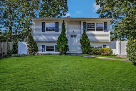 4 Beechwood Drive, Shirley, NY 11967 - MLS#: 896199