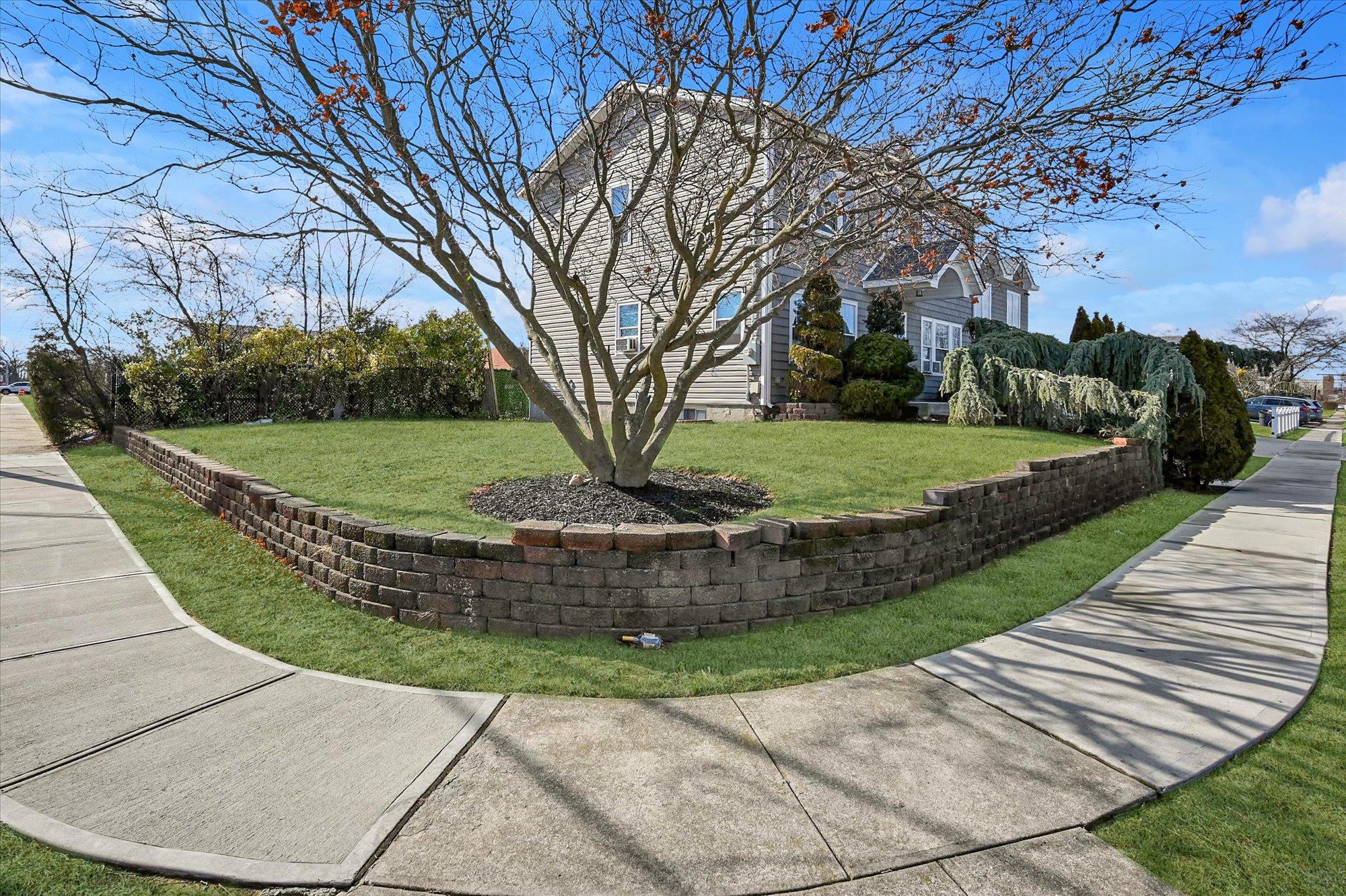 134 Martens Avenue, Valley Stream, New York image 21