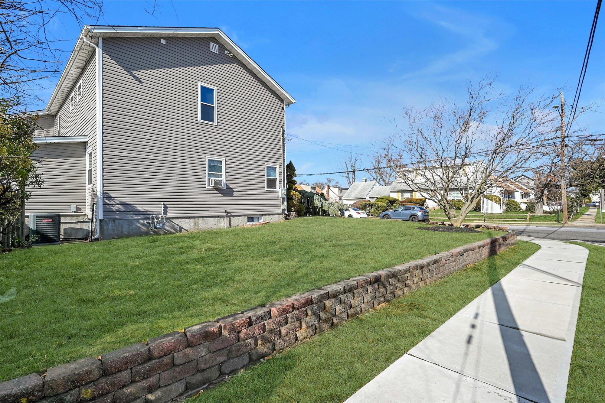 134 Martens Avenue, Valley Stream, New York image 22
