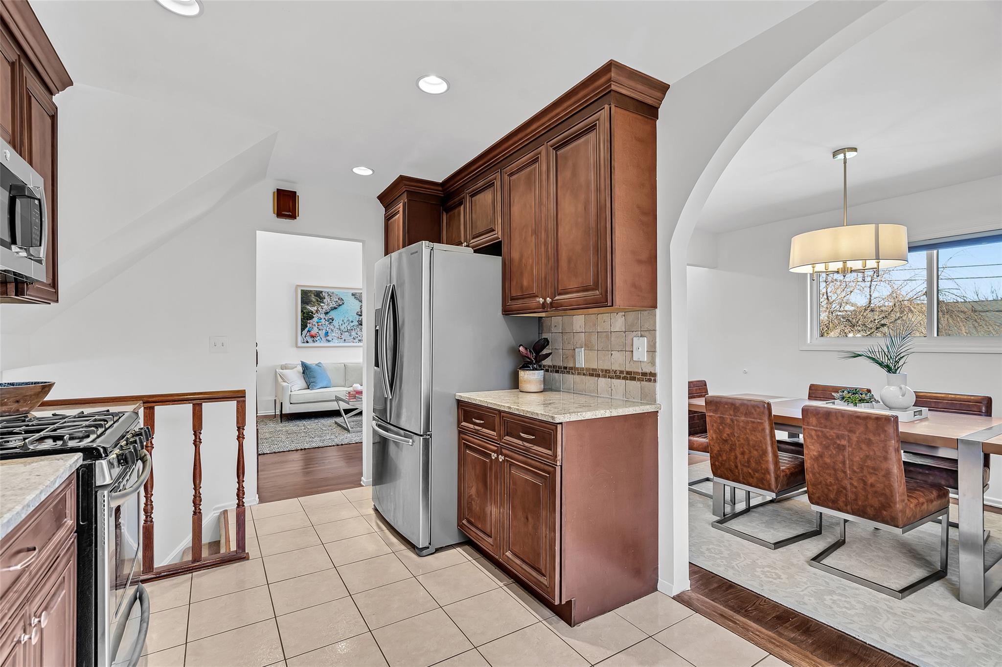 24 Westwind Road, Yonkers, New York image 9