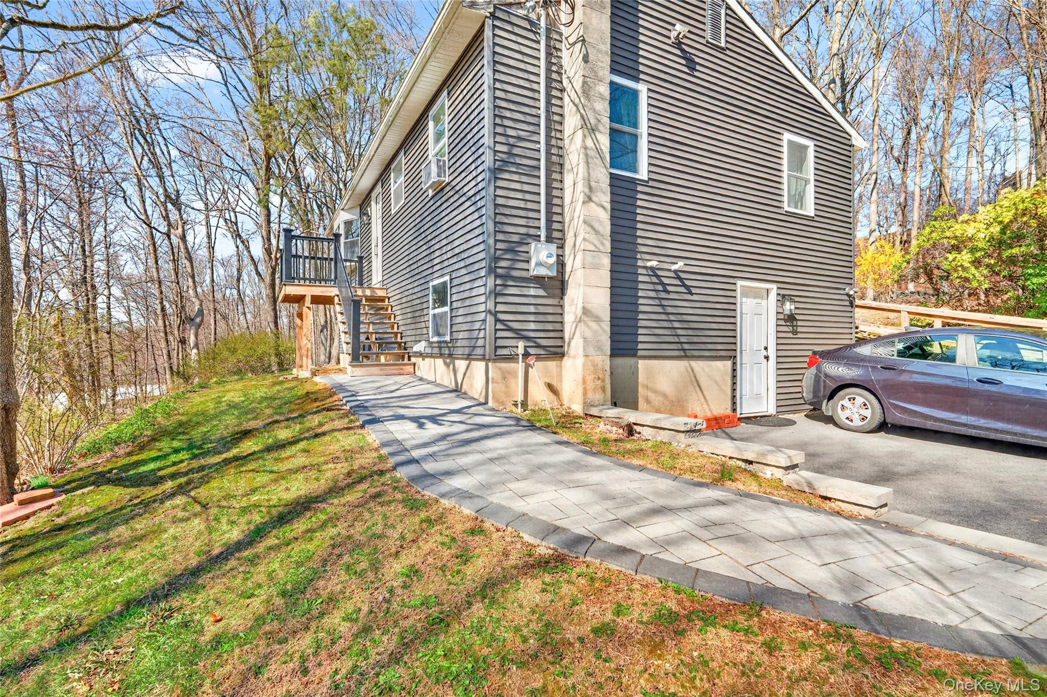 11 Colonel Glenn Drive