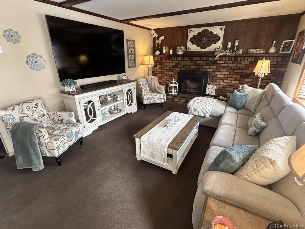 Photo of 119 Jefferson Street St, East Islip, NY 11730 (MLS # 966603)