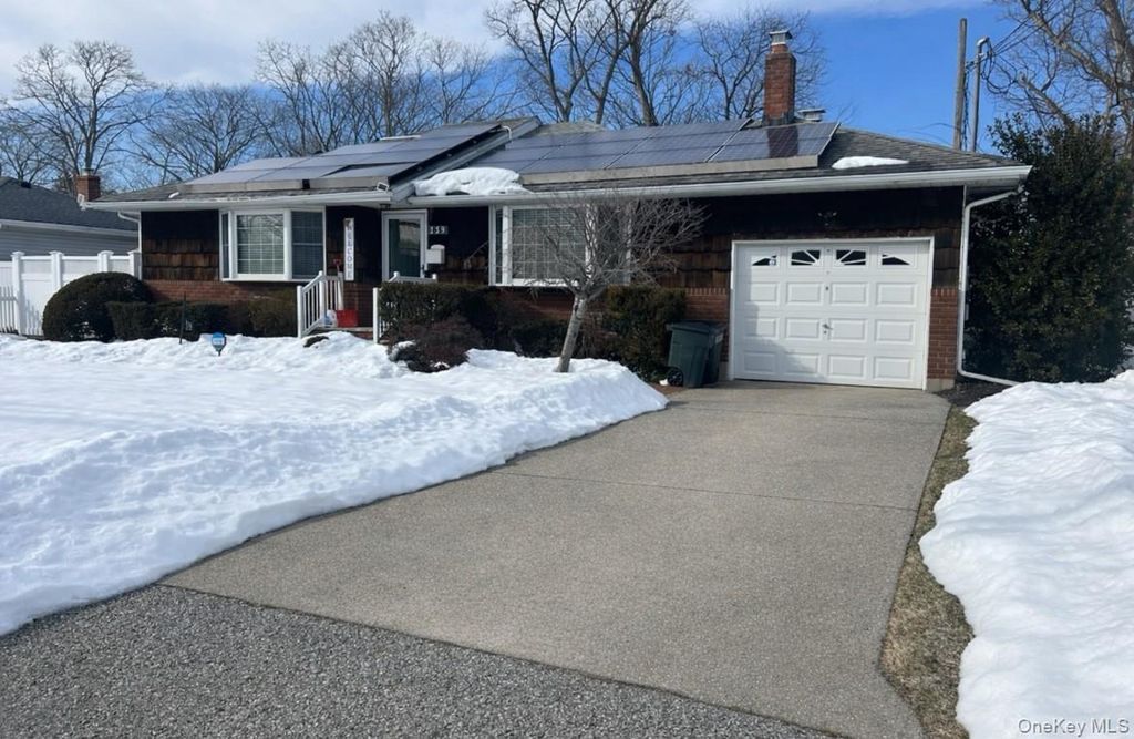 Photo of 119 Jefferson Street St, East Islip, NY 11730 (MLS # 966603)