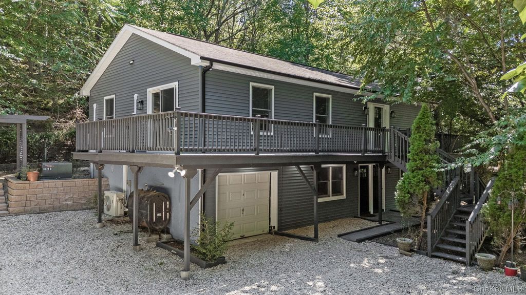 Photo of 644 Bread And Cheese Hollow Road, Northport, NY 11768 (MLS # 976195)