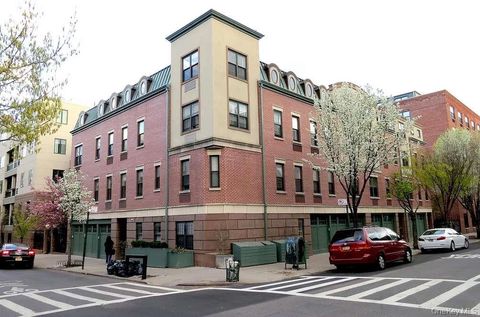 Photo of 125 Boerum Place #3B, Brooklyn, NY 11201 (MLS # 968355)