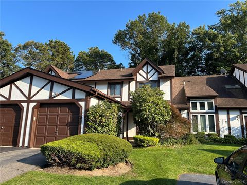Photo of 45 Briar Hill Court, Middle Island, NY 11953 (MLS # 914588)