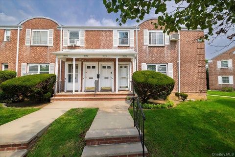 Apartment For Rent - 245-41B 77th Crescent #2ND FL<br/> Bellerose, NY 11426