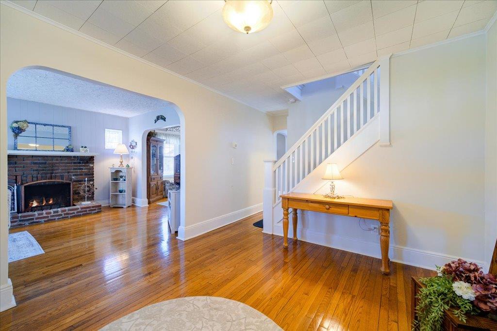 8 Hillside Avenue, Suffern, New York image 9