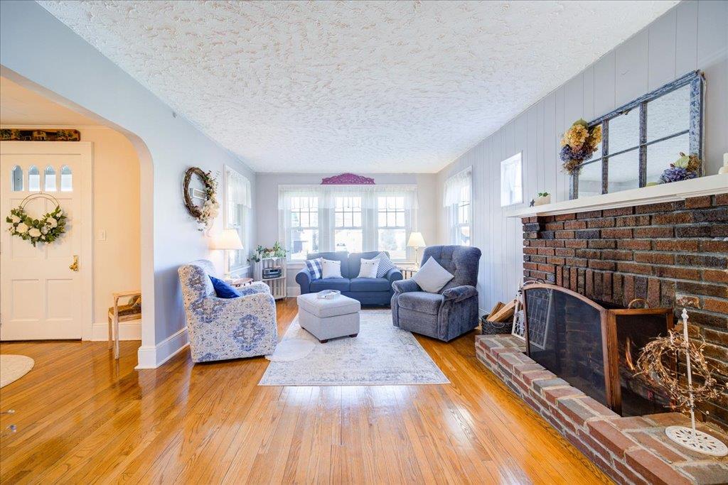 8 Hillside Avenue, Suffern, New York image 11