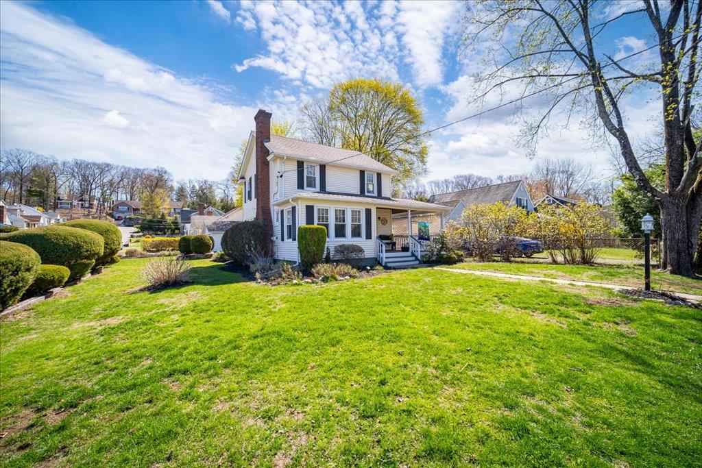 8 Hillside Avenue, Suffern, New York image 2