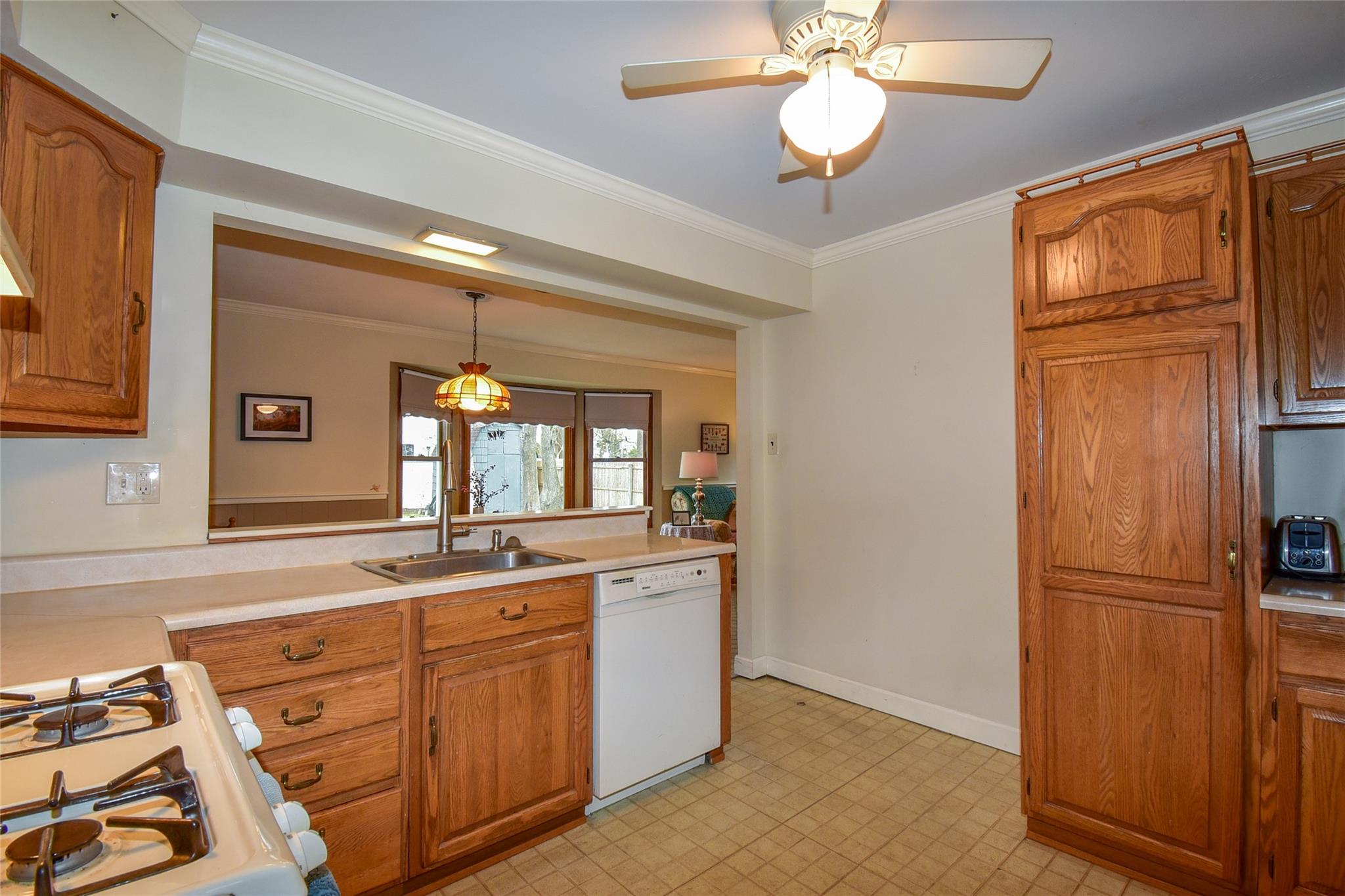 56 Colony Road, Port Jefferson Station, Florida image 4