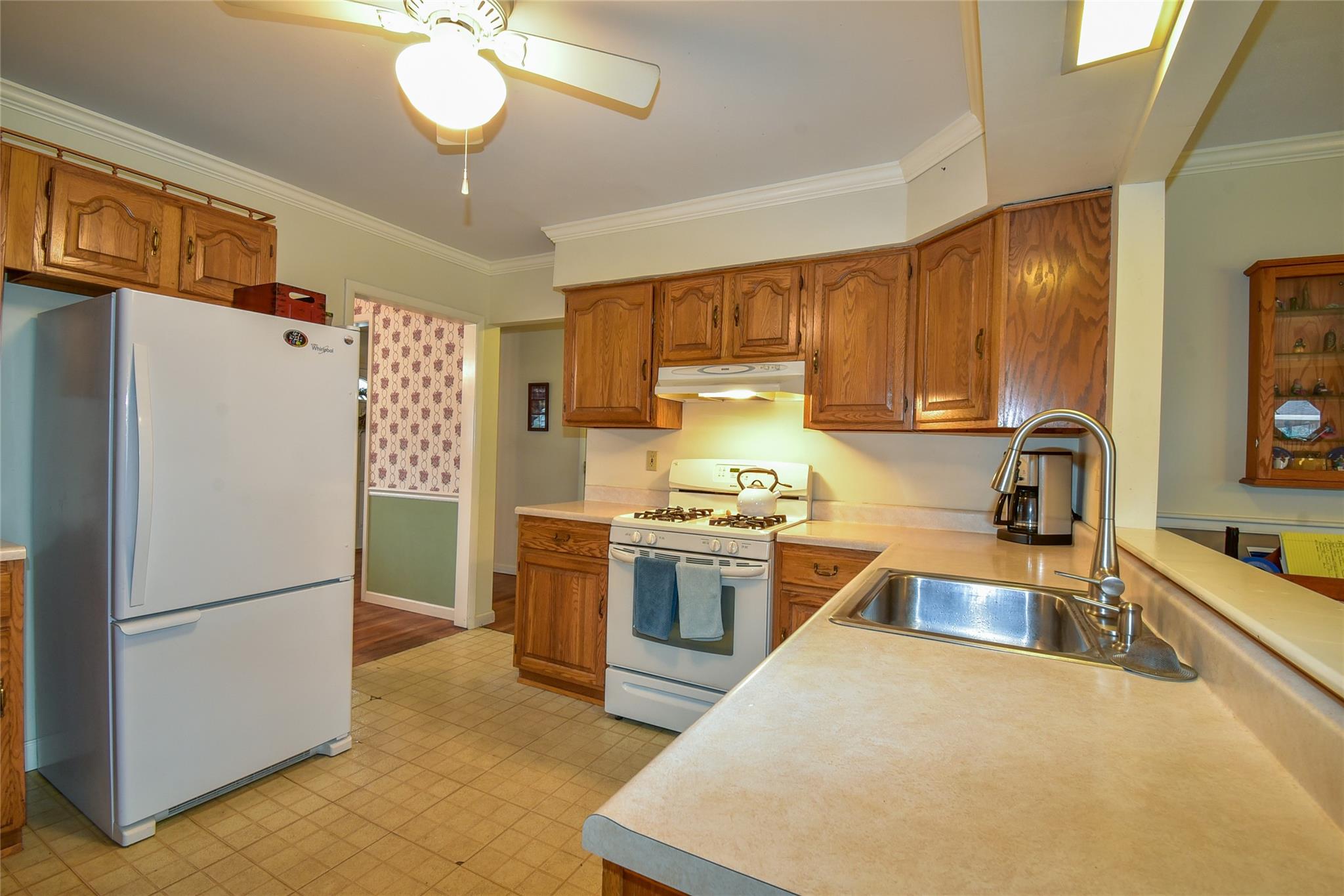 56 Colony Road, Port Jefferson Station, Florida image 3